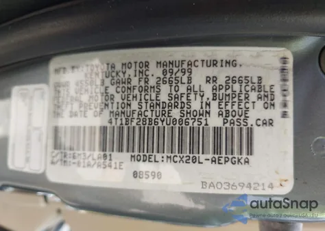 2000 Toyota Avalon Xls z USA, uszkodzony, nr VIN 4T1BF28B6YU006751